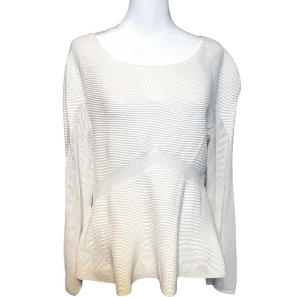 Women’s Bar III White Peplum Long sleeve Top. Size Large.